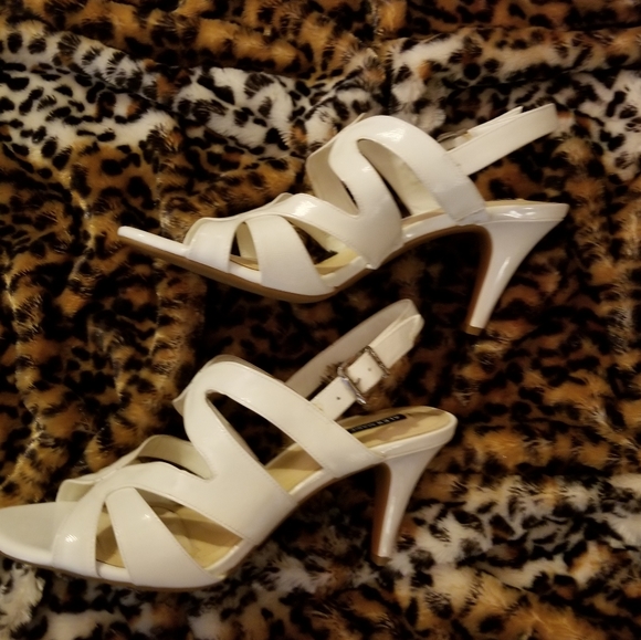 Shoes - Picture 3 of 5